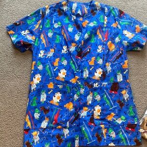 Veterinary scrub top